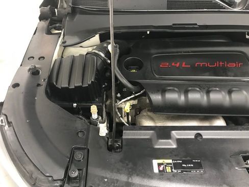 Used 2018 Jeep Compass Latitude w/ Cold Weather Group image 35