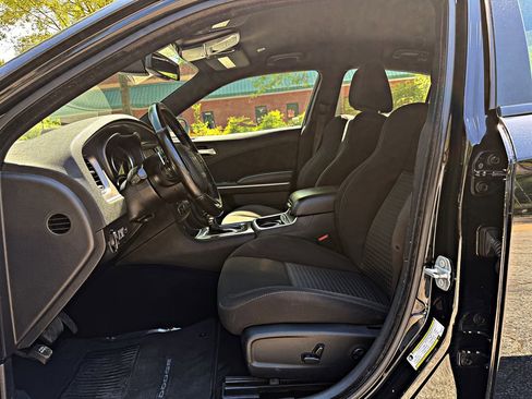 Used 2020 Dodge Charger Scat Pack RWD image 9