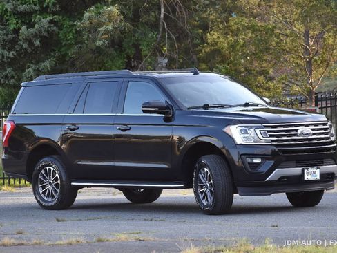 Used 2019 Ford Expedition Max XLT w/ Equipment Group 202A AWD/4WD image 4