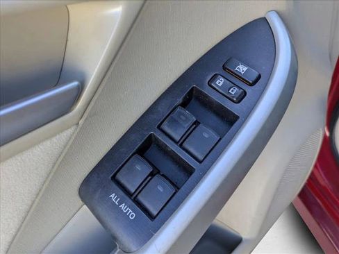 Used 2015 Toyota Prius Two image 12