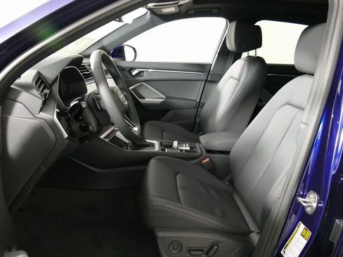 New 2025 Audi Q3 2.0T Premium image 11