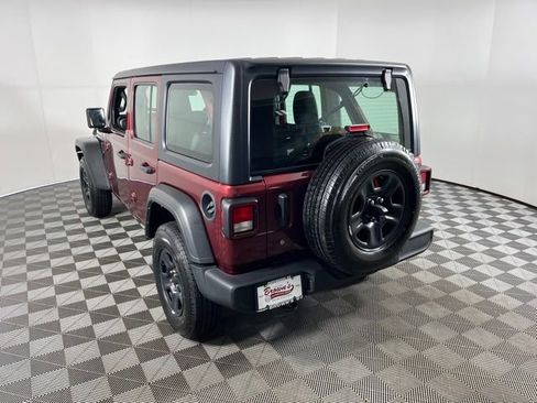 Used 2022 Jeep Wrangler Unlimited Sport AWD/4WD image 5