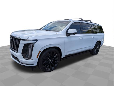 Certified 2026 Cadillac Escalade ESV Platinum Sport AWD/4WD image 8