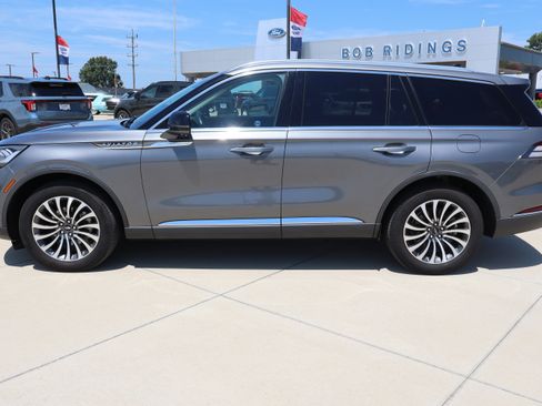 Used 2023 Lincoln Aviator Reserve image 9