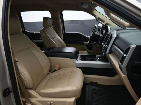 Used 2018 Ford F250 Lariat w/ Chrome Package image 26