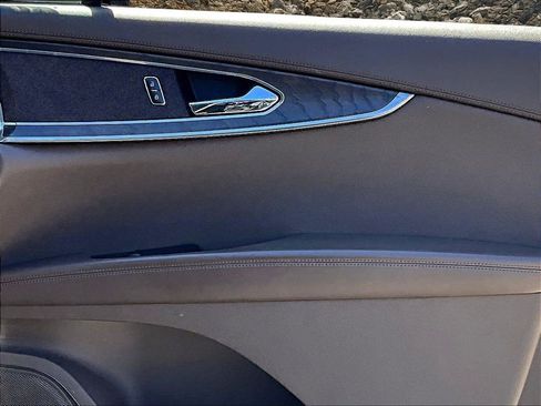 Used 2016 Lincoln MKX Reserve w/ Technology Package AWD/4WD image 22