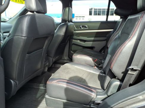 Certified 2019 Ford Explorer XLT w/ Equipment Group 202A image 12