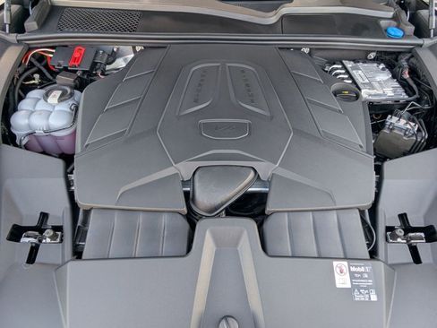 New 2026 Porsche Cayenne image 27