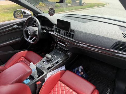 Used 2018 Audi SQ5 Prestige AWD/4WD image 7