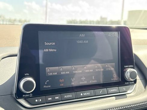 Used 2021 Nissan Rogue SV FWD image 16