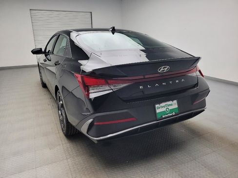Used 2025 Hyundai Elantra Sport FWD image 6