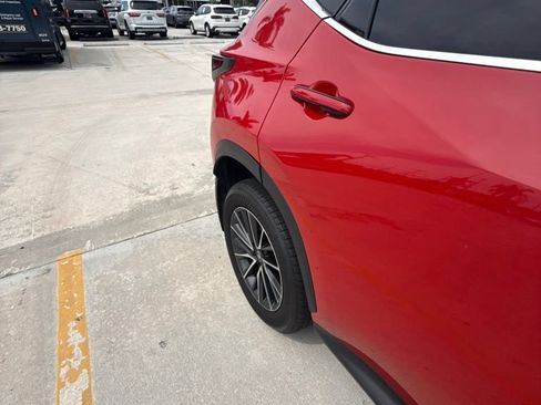 Certified 2025 Lexus NX 250 FWD w/ Towing Package (2000 Lbs) image 8
