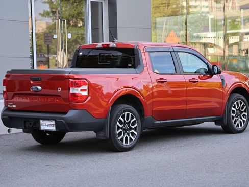Used 2024 Ford Maverick Lariat FWD image 4