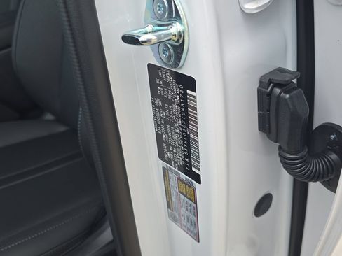 New 2026 Kia Sorento S AWD/4WD image 32