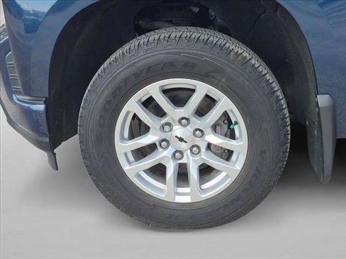 Used 2019 Chevrolet Silverado 1500 RST AWD/4WD image 21