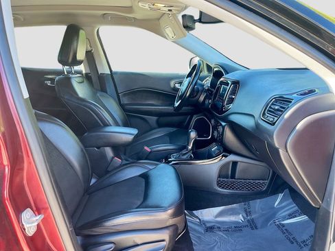 Used 2021 Jeep Compass Altitude w/ Sun and Sound Group image 28