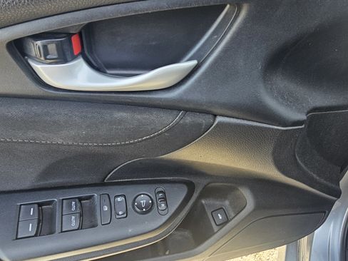 Used 2016 Honda Civic EX image 9