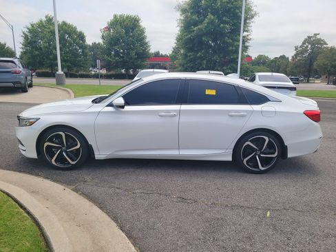 Used 2020 Honda Accord Sport image 6