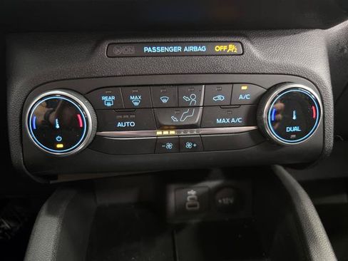 Used 2025 Ford Escape Active AWD/4WD image 21