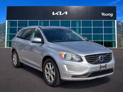 Used 2016 Volvo XC60 T5 Premier w/ Proximity Package