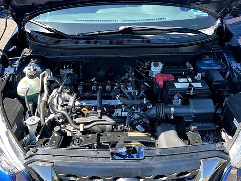 Used 2020 Nissan Kicks SR w/ SR Premium Package FWD image 9