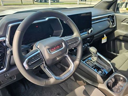 New 2026 GMC Canyon Elevation image 21