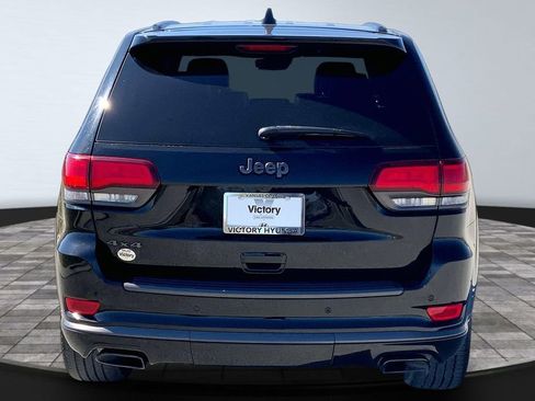 Used 2018 Jeep Grand Cherokee Overland AWD/4WD image 6