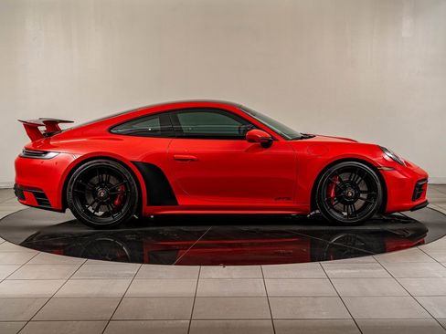 Certified 2024 Porsche 911 Carrera GTS image 9