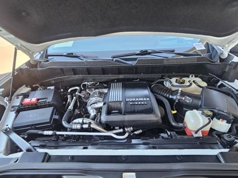 Used 2022 Chevrolet Silverado 1500 LTZ w/ LTZ Premium Package image 13