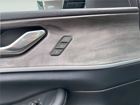 New 2025 Jeep Grand Cherokee Limited image 26