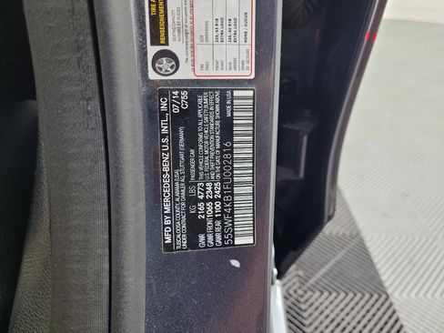 Used 2015 Mercedes-Benz C 300 4MATIC Sedan w/ Multimedia Package image 33