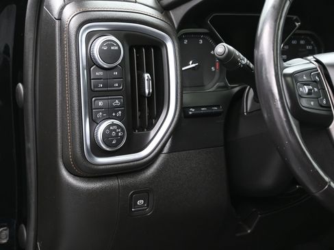 Used 2020 GMC Sierra 2500 AT4 w/ AT4 Premium Package image 22