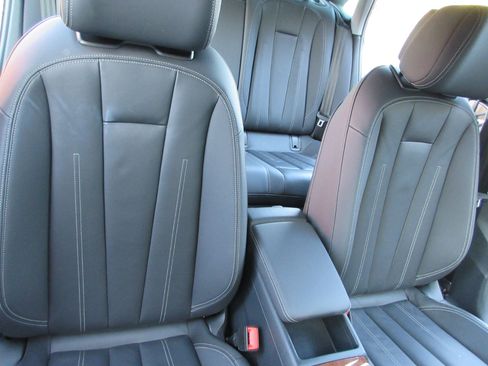 Used 2024 Audi A4 2.0T Premium image 30