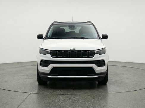 Used 2025 Jeep Compass Limited AWD/4WD image 2