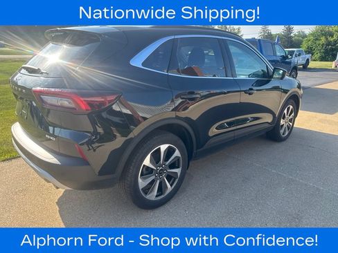 Used 2024 Ford Escape Platinum AWD/4WD image 4