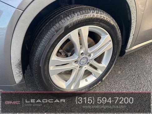 Used 2017 Mercedes-Benz GLA 250 4MATIC image 3