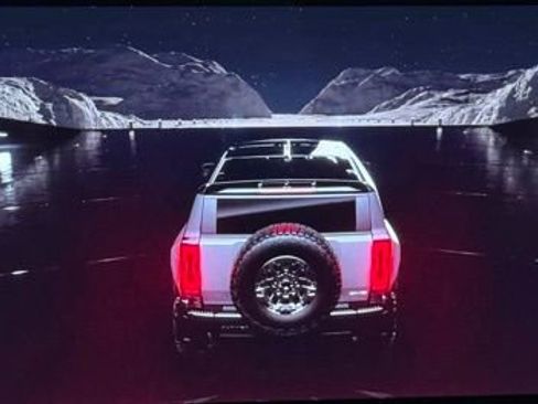 Used 2024 GMC Hummer EV 3X w/ Extreme Off-Road Package image 40