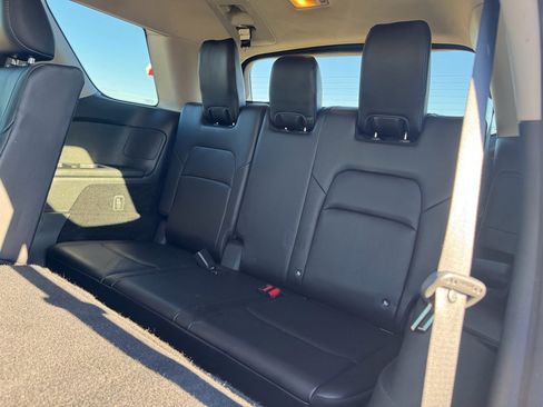 Used 2023 Nissan Pathfinder SL image 30