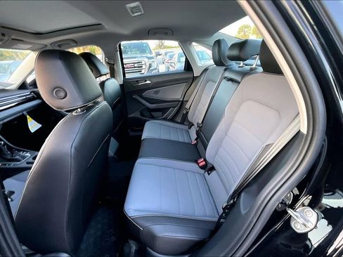 New 2026 Volkswagen Jetta SE image 17