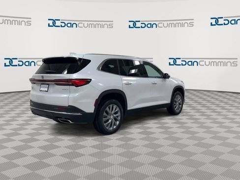 Used 2025 Buick Enclave Preferred w/ Power Package AWD/4WD image 8