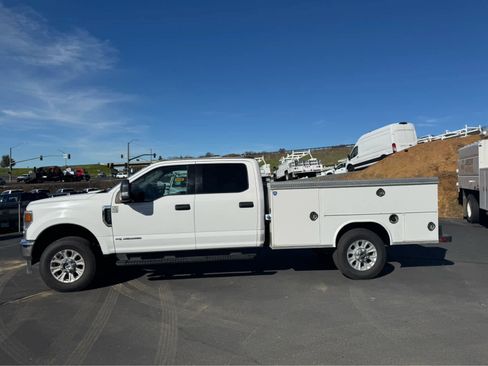 Used 2021 Ford F350 XLT image 8