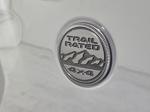 Used 2022 Jeep Wrangler Sport image 3