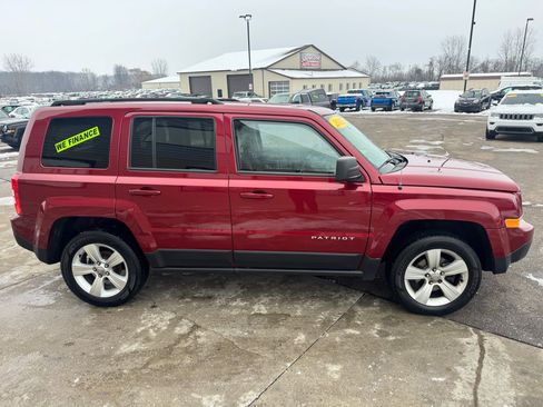 Used 2015 Jeep Patriot Latitude image 4