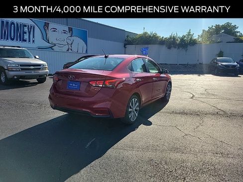 Used 2022 Hyundai Accent Limited FWD image 4