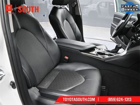 Used 2023 Toyota Camry XSE image 28
