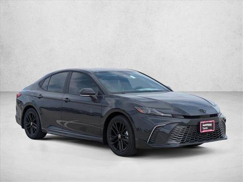 Used 2026 Toyota Camry SE w/ Convenience Package FWD image 7
