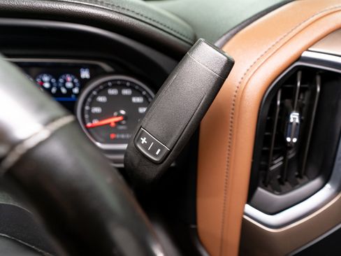 Used 2023 Chevrolet Silverado 2500 High Country image 34