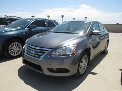 Used 2015 Nissan Sentra SL FWD image 1