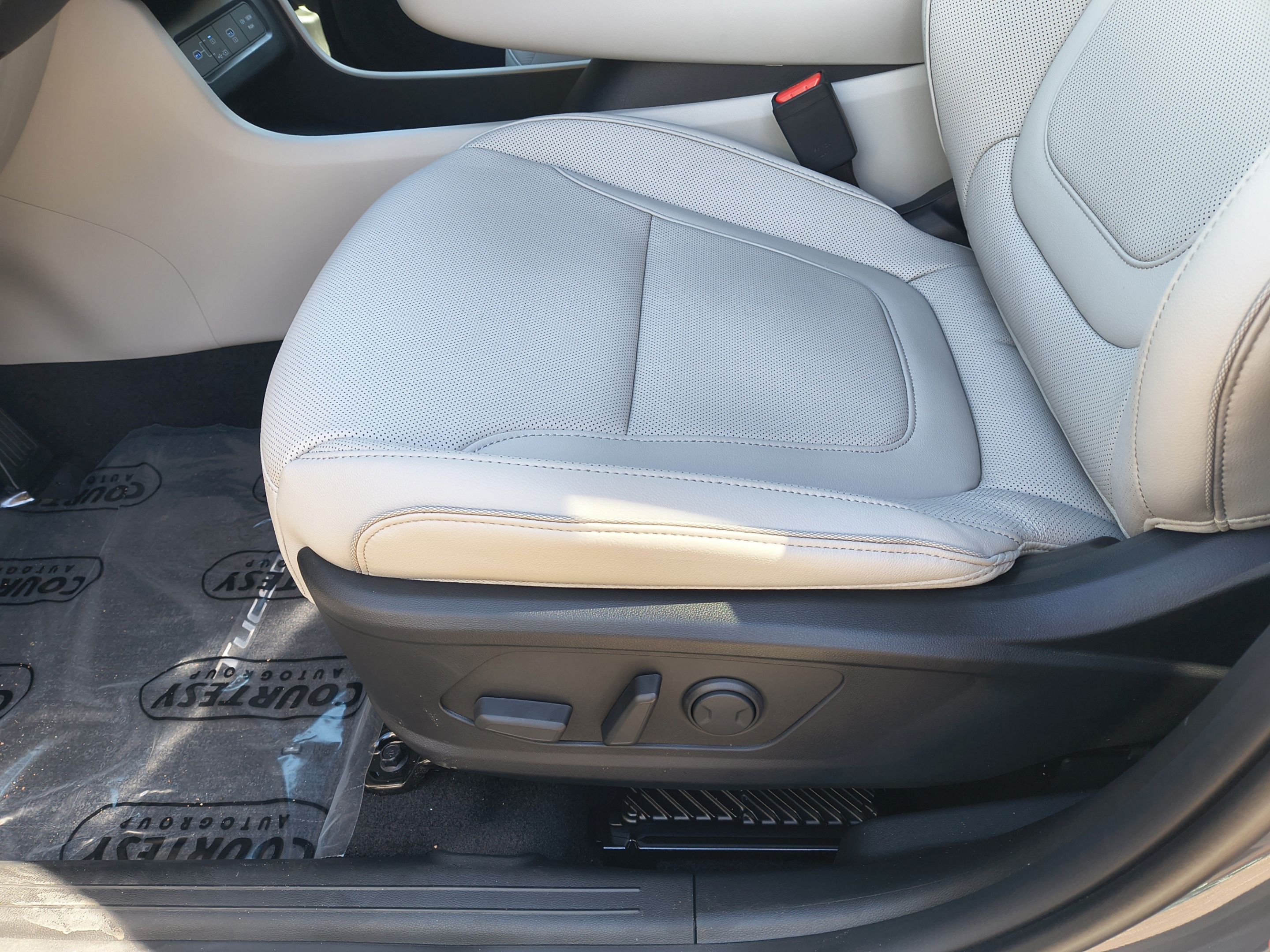 New 2026 Hyundai Tucson Limited FWD image 20