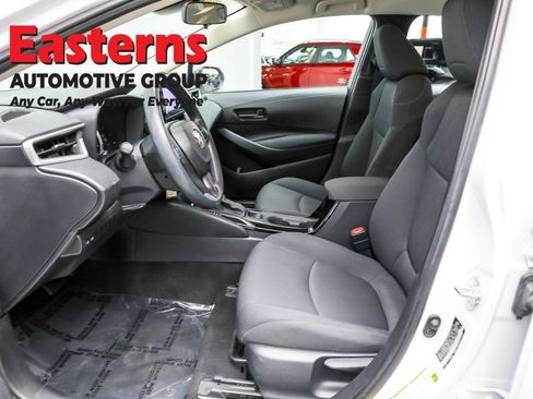 Used 2022 Toyota Corolla LE image 14